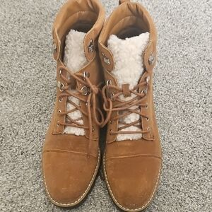 Size 11 Womens Brown Suede Ankle Boots with Lining